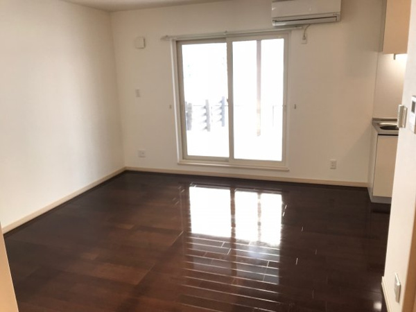 【ガーデンコート森の幹の洋室】