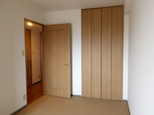 【ライオンズマンション千葉グランドタワーの寝室】