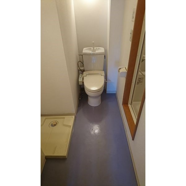 D-STUDIOのトイレ