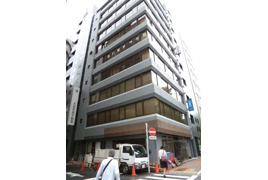 エコー京橋ビルの外観