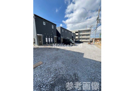 岩出市山のアパートの外観