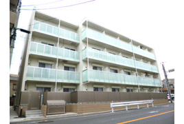 ルナ大宮の外観