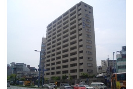 リーガル福島駅前の外観