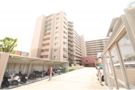 アルス武庫川パークランドの外観