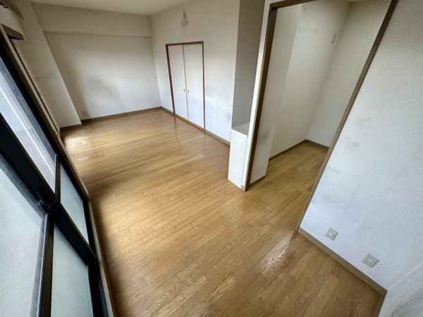 ロイヤルハイツ藤井寺の居間