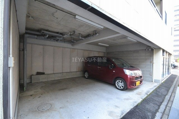 【スカイシティ９番館の駐車場】