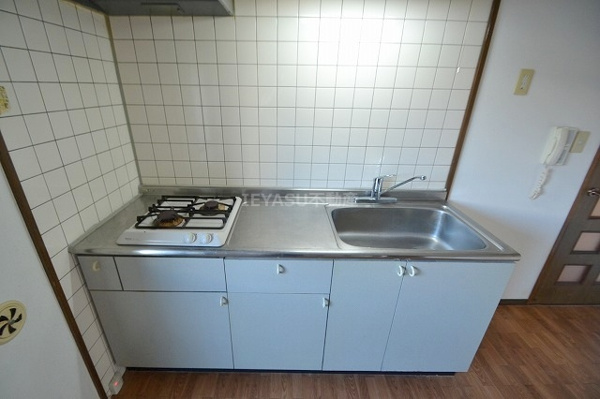 【スカイシティ９番館のキッチン】