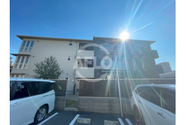 プレミアム正覚寺　加美小学校の外観