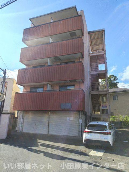 マンションシャトーレの外観