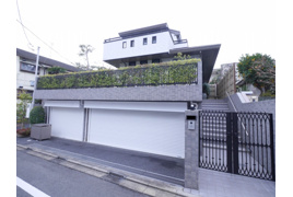 世田谷区野毛の戸建ての外観