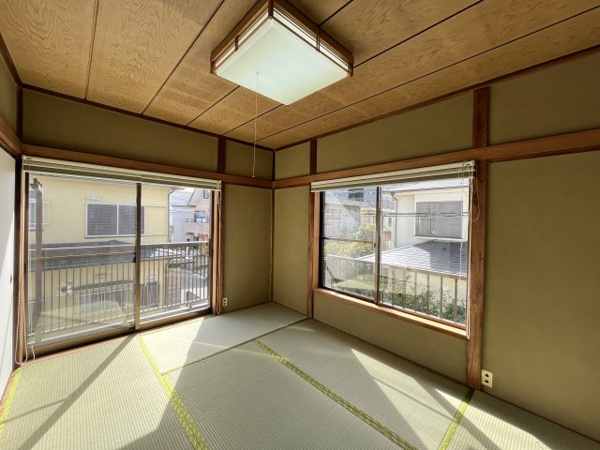 【泥亀1丁目貸家の和室】