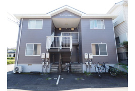 ファミール横山の外観