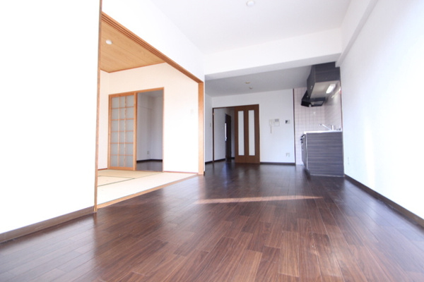 【シャルマン財官Ⅰの内装】