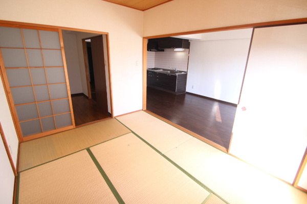 【シャルマン財官Ⅰの寝室】