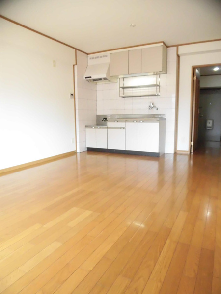 迫田ビル2の居間