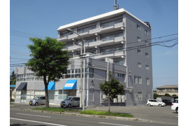 マサルアイの外観