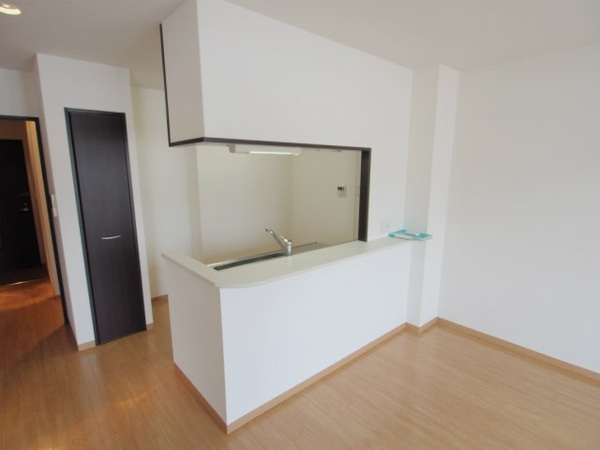 【フォブール川内の居間】