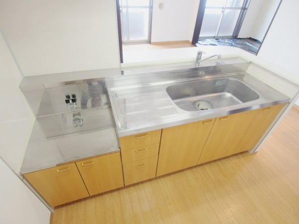 【フォブール川内のキッチン】