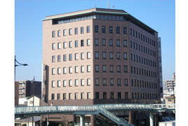 五条堀川ビルの外観