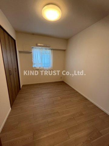 ノーブル南森町Ⅱ番館の居間