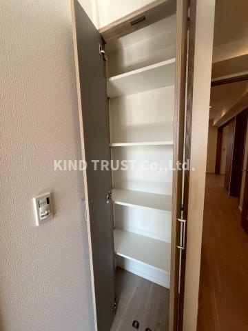 ノーブル南森町Ⅱ番館の収納