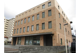 泉都ビルの外観