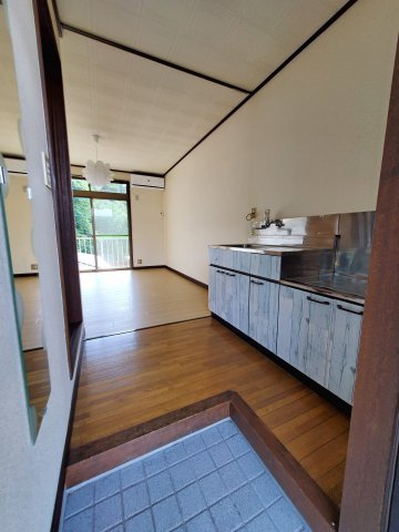 【リバーサイドハイツの玄関】