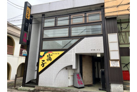 岡本ビル2Fの外観