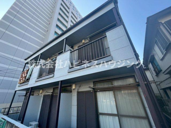 ジュネス亜梨の画像