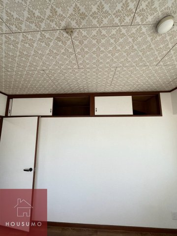ロイヤルハイツ千里の収納
