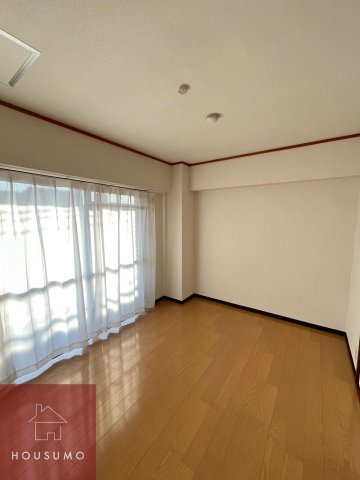 ロイヤルハイツ千里の居間
