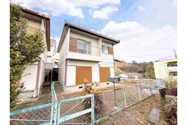 甲陽園東山町貸家　東棟の外観