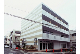 那覇市泉崎のアパートの外観