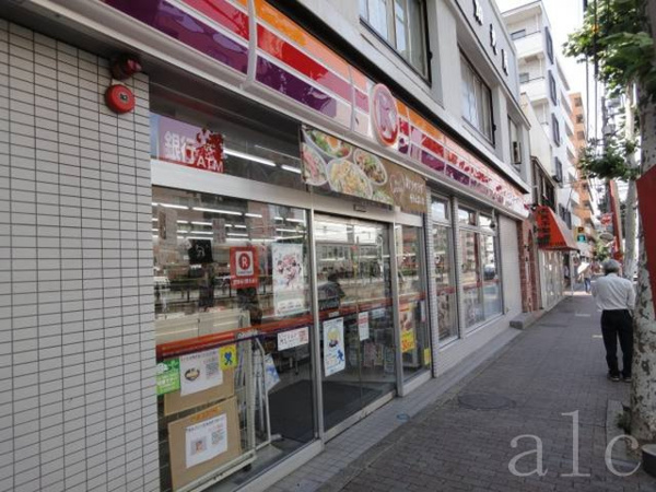 フェリスサージュの周辺