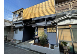 八尾市恩智南町のタウンハウスの外観
