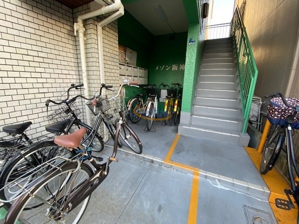 メゾン阪神のエントランス