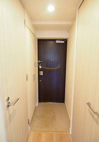 【プレサンス京町堀ノースの玄関】