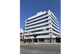 ＭＥＤＩＡ７ビルの外観