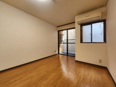 緑の館アネックスの居間