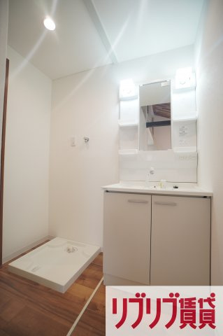 西千葉ハイリビング参番館の洗面所