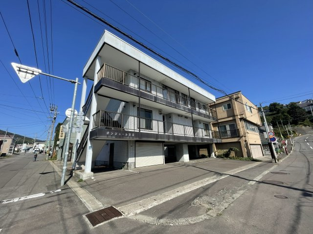 ヴォンジュール末広のイメージ