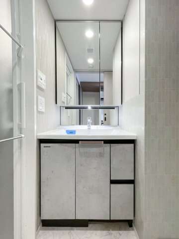 【デュオステージ下北沢の洗面所】