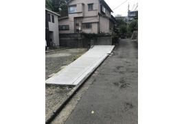 仲手原２丁目テラスハウス駐車場の外観
