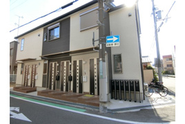 エトワールIZUMIの外観