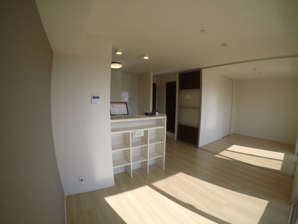【プレミアム十番館の居間】