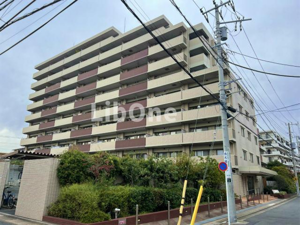 ライオンズマンション原木中山駅前の外観