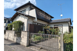 霞ヶ関北6丁目　4SLDK カースペース付き　戸建貸家の外観
