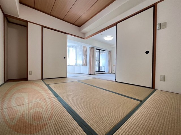 ノイメゾン京町堀の和室