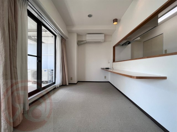 ノイメゾン京町堀の居間