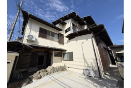 大泉町2丁目テラスハウスの外観